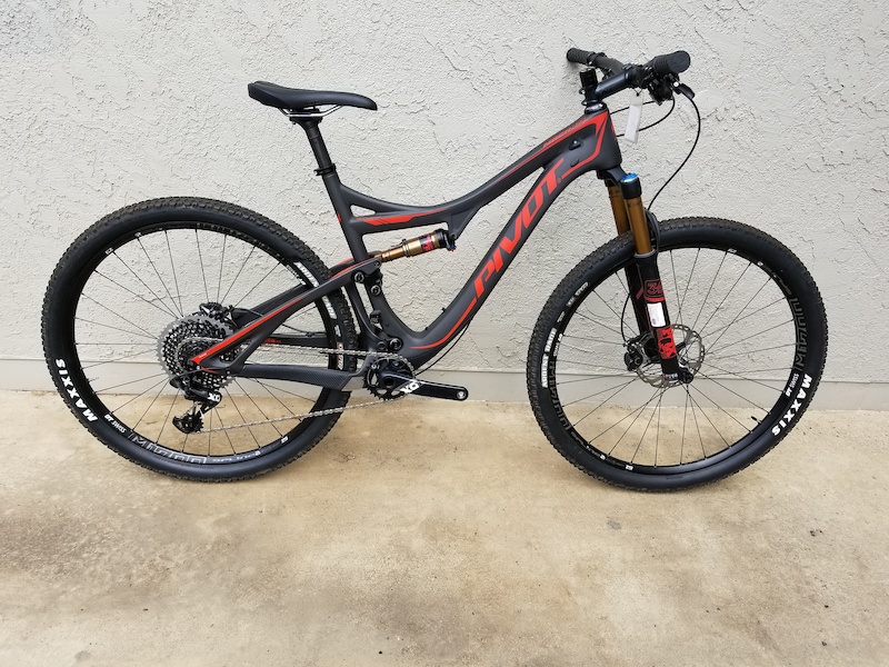 2017 pivot mach 429