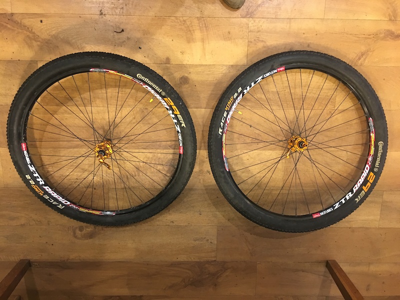 2013 Stans ZTR 29er Salsa hubs For Sale