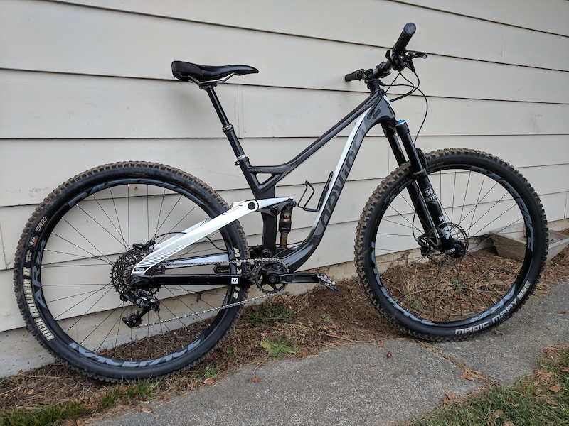 2017 '17 Devinci Carbon Django 29 GX For Sale