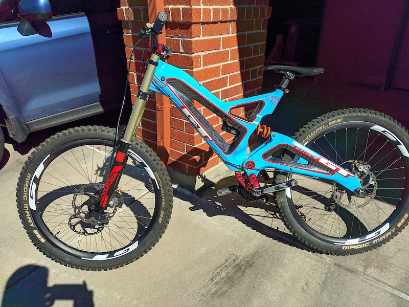 Gt Bicycles Gt Fury 2011 Carbon GT Fury Team For Sale