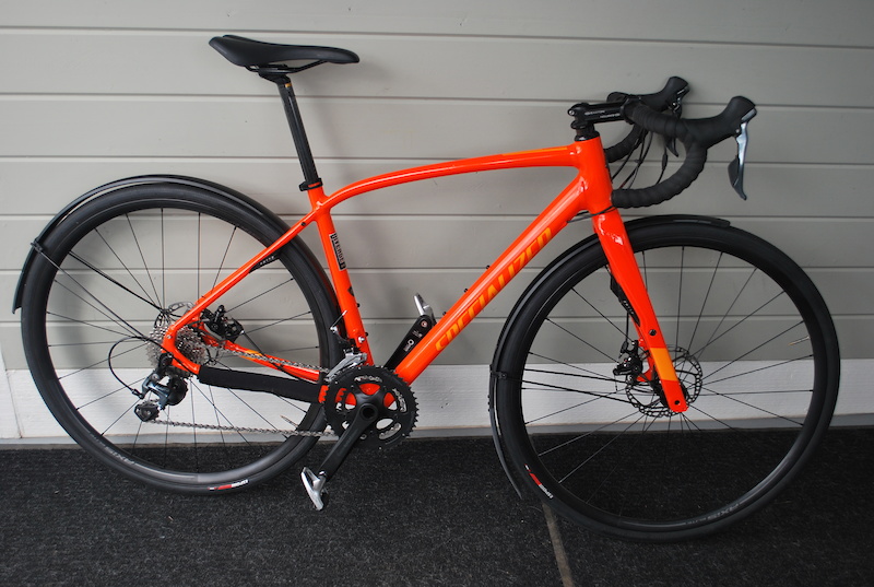 specialized diverge with road tires