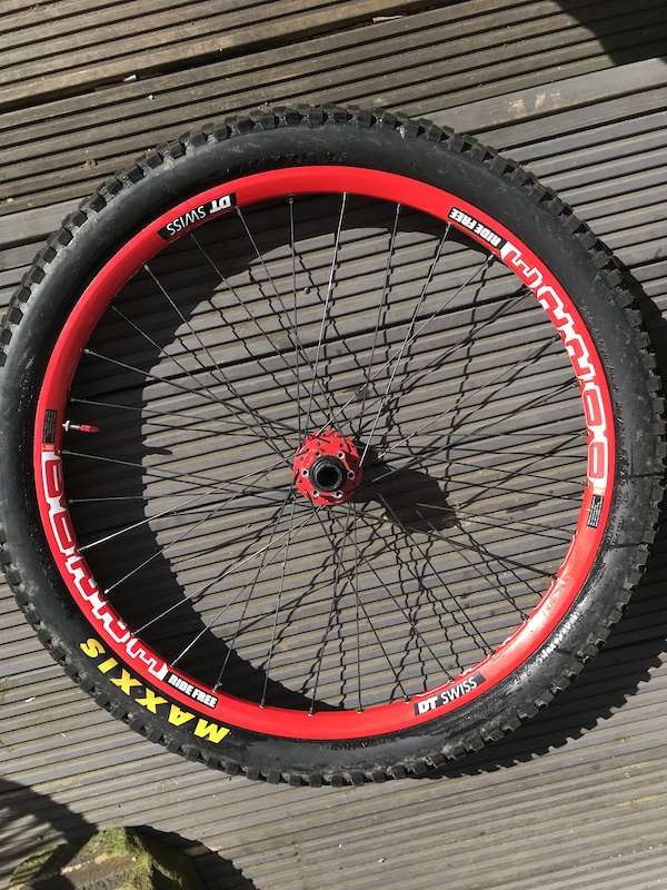 DT Swiss E2200 Free ride / Downhill wheels For Sale