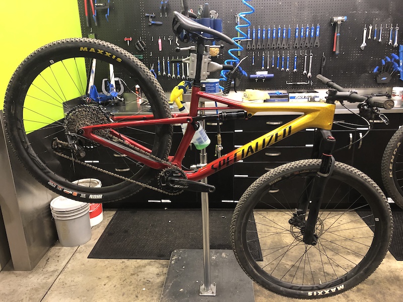 specialized epic expert carbon 2018