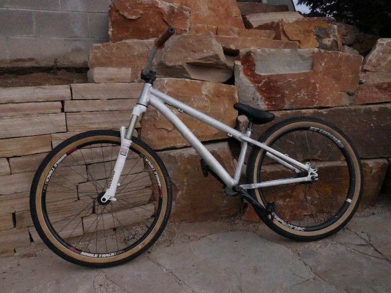 Custom dirt jumper (parts list in description) For Sale