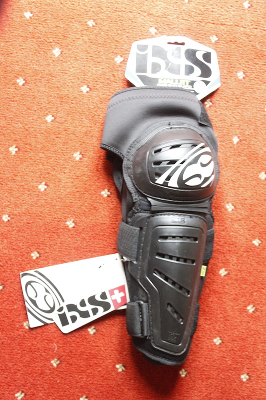 2018 IXS Mallet Knee/Shin Guard Medium For Sale