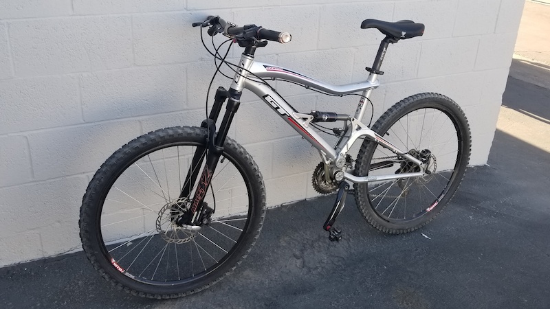 Gt sensor outlet 3.0 mountain bike