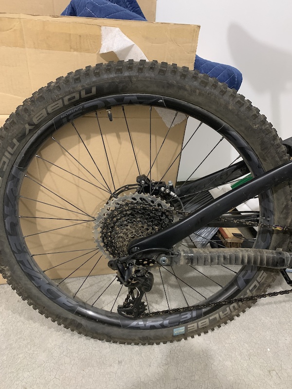 race face carbon wheels