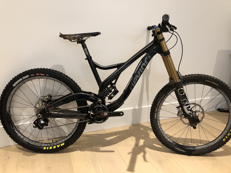 2011-devinci-wilson-with-extra-fox-40-for-sale