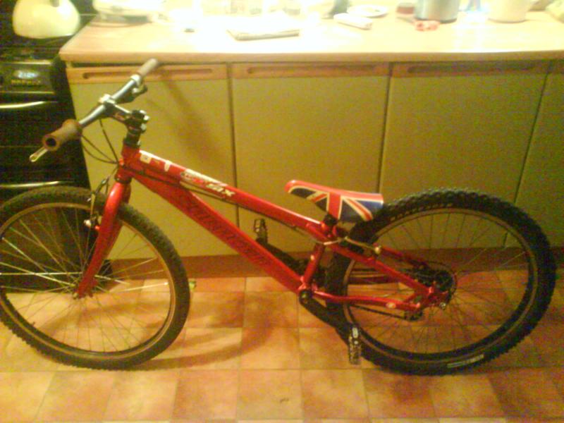 saracen team mad trials bike