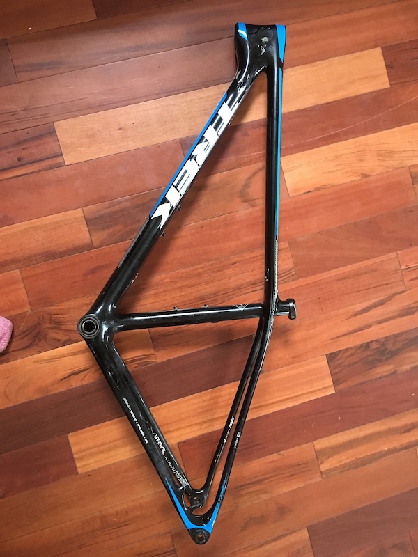 frame trek superfly
