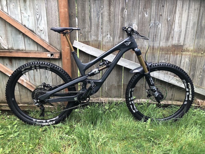 2017 yt capra pro race