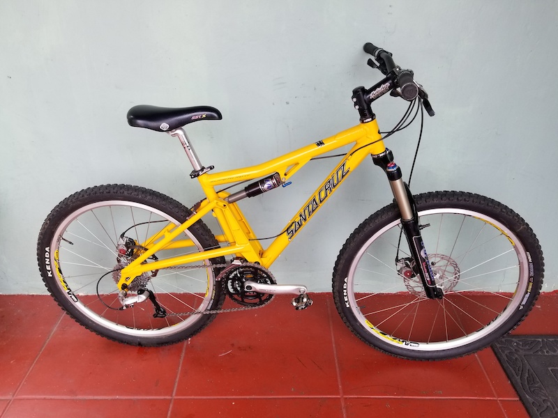 santa cruz superlight mountain bike