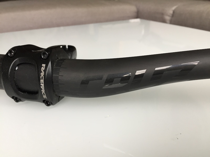 santa cruz carbon flat bar