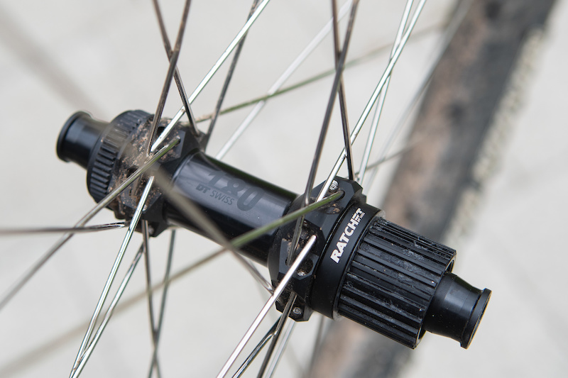 loud road bike hubs