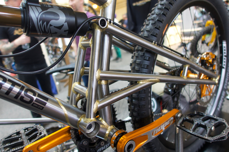 motief mout Niet doen Curtis Bikes' New Thumpercross Steel Downhill Bike - Bespoked Show 2019 -  Pinkbike