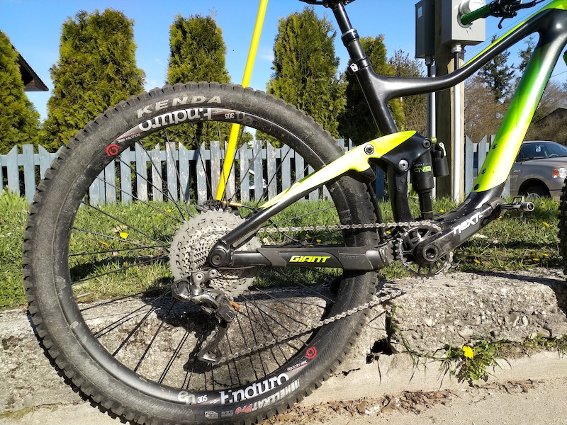 industry nine 305 enduro 29