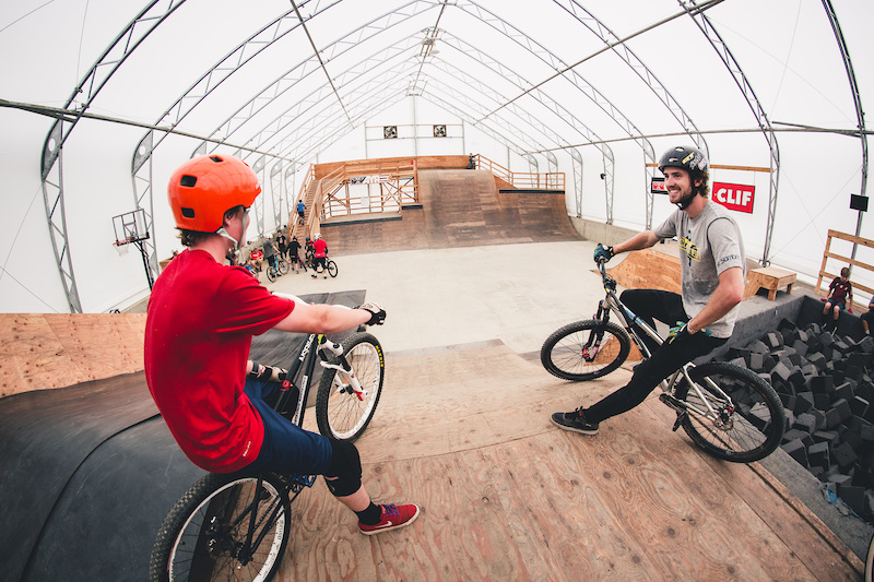 David Lieb chatting with an Ayr Academy camper in the HTC at Highland Bike Park.  Photo by Peter Jamison