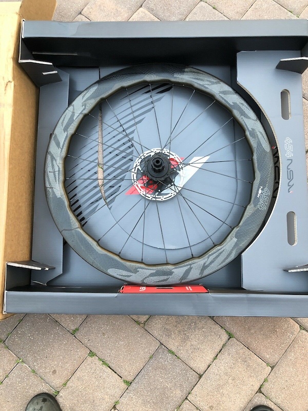 zipp 454 nsw wheelset for sale