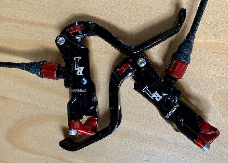 formula r1 racing brakes