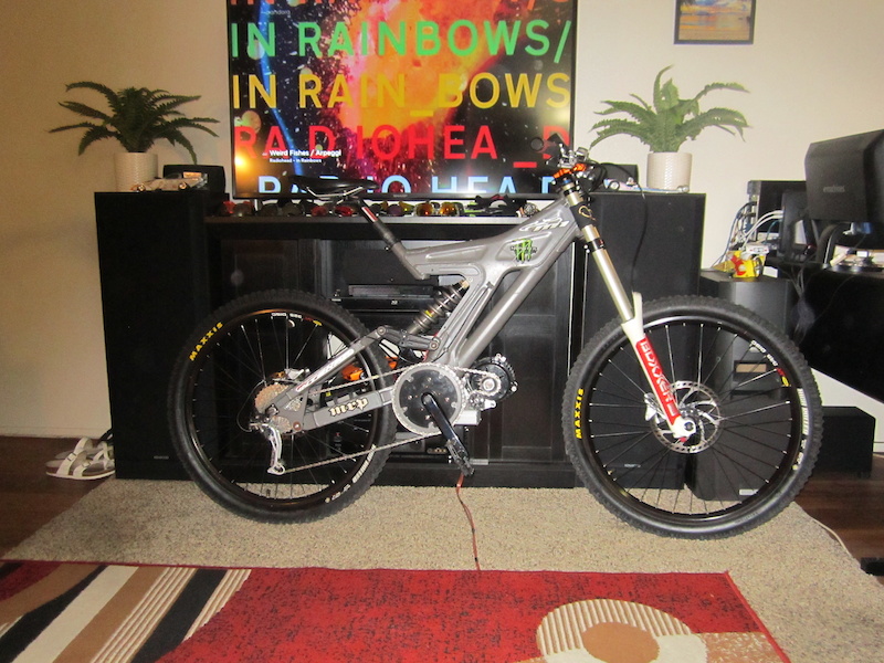 INTENSE M1 DOWNHILL ELECTRIC BIKE 3000 WATTS For Sale