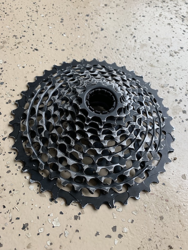 sram xg 1180