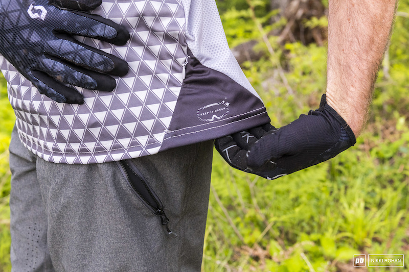 mtb jersey with pockets