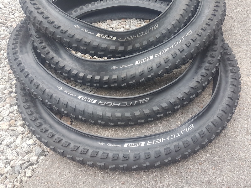 tvs raider tyre price