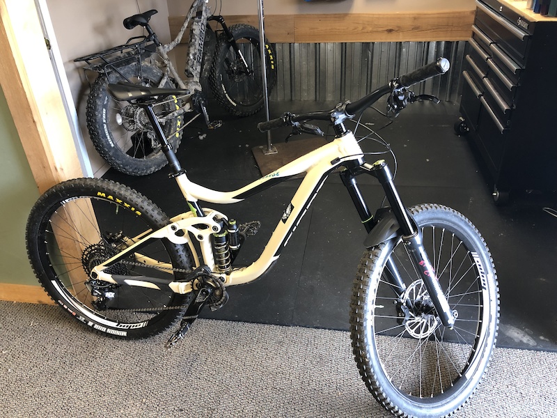 giant reign sx 2019