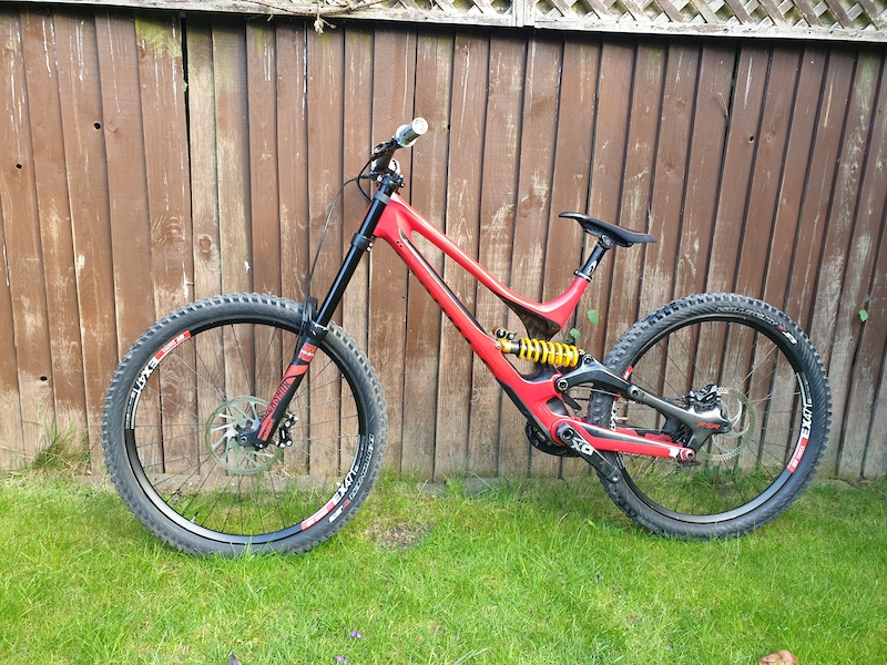 2016 Specialized demo 8 SWorks DH bike For Sale