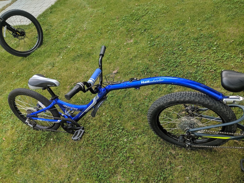 GIANT half wheeler bike