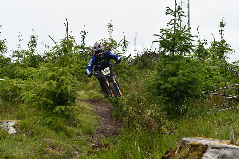 Hannah Harvey (Chain Reaction Cycles Belfast) managed to win SS3, but not enought to get to the first overall