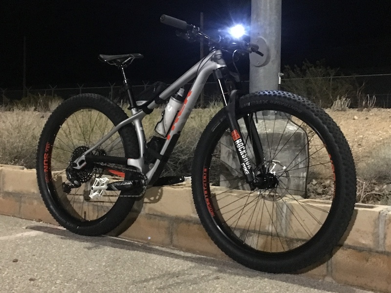 2018 trek stache 7 blue book