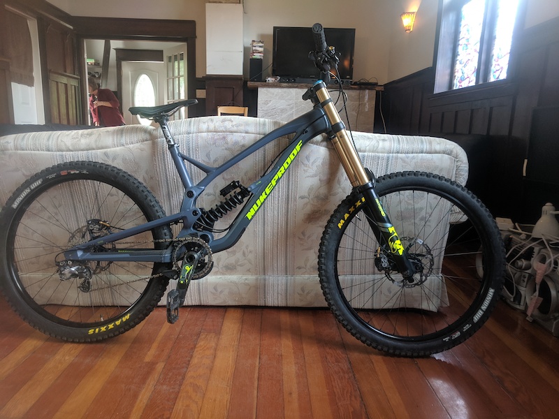nukeproof pulse rs dh bike 2018
