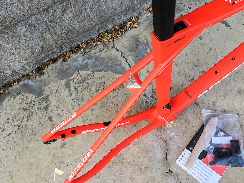 2018 Bottecchia T2 Doppia Corsa Team Frame-55.5 cm top tube For Sale