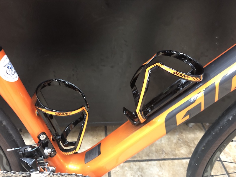 2018 Giant REVOLT ADVANCED 2 Gravel 