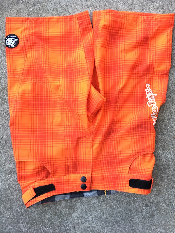 tld skyline shorts