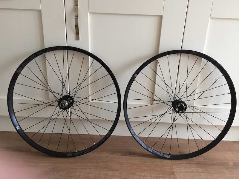 650b boost wheelset