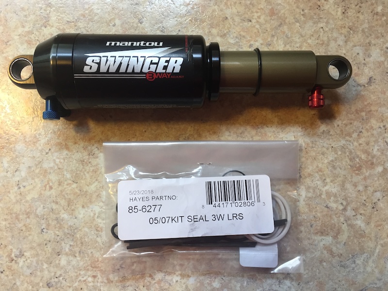 Amortisseur Arrière Manitou Swinger Spv 6 Voies - Air Shock, VTT, Noir, Occasion