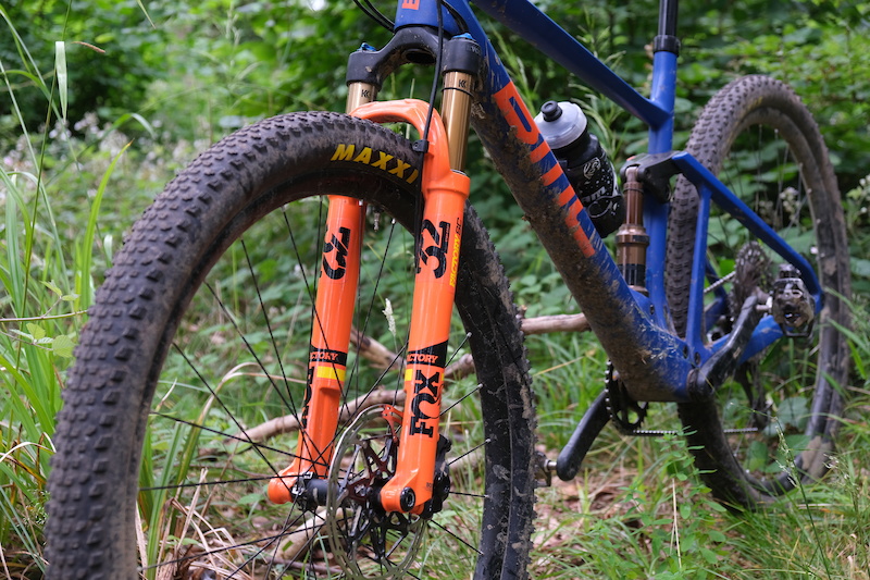 Review: Fox's 2020 Update to the 32 Step-Cast Makes One of the Best XC Forks  Even Better - Pinkbike