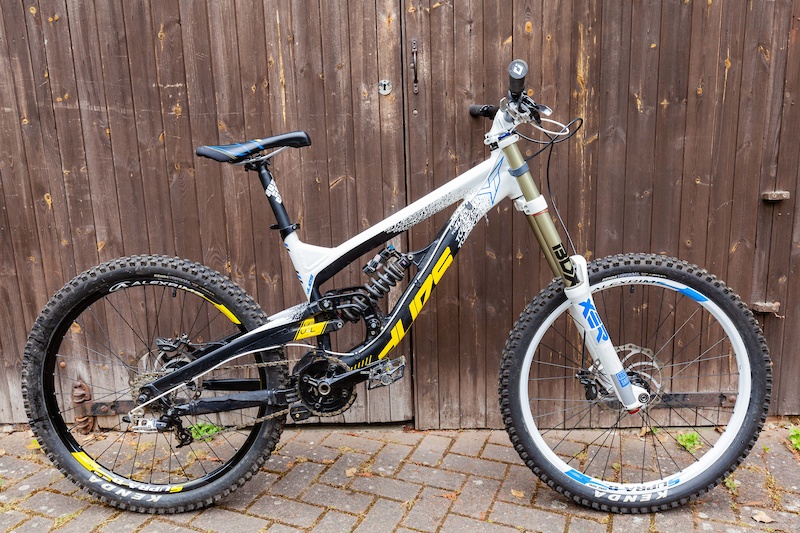 yt industries tues 2011