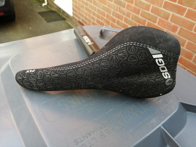 2017 SDG Fly I Beam Saddle and Carbon seat post For Sale