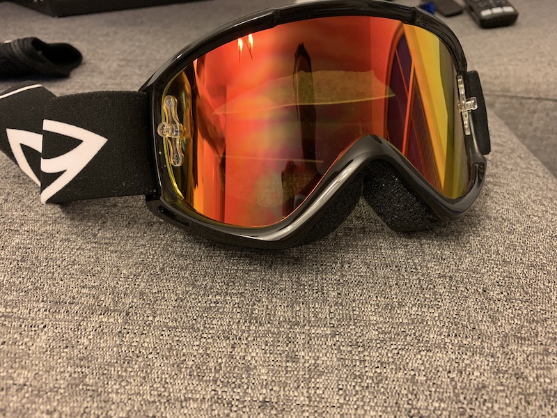 Smith goggles For Sale