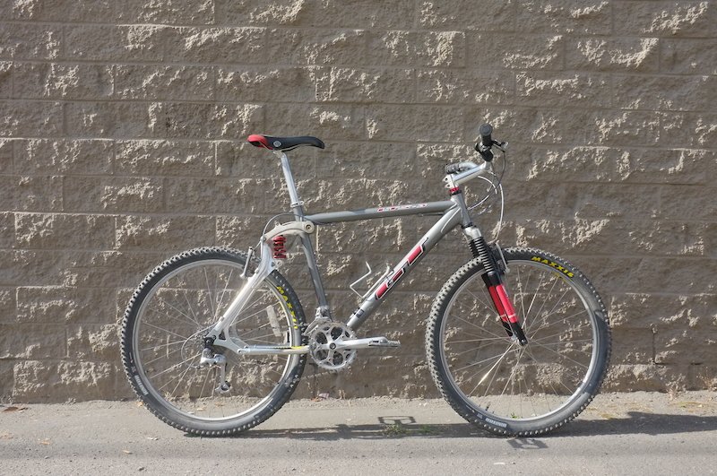 Gt lts 3 mountain bike new arrivals