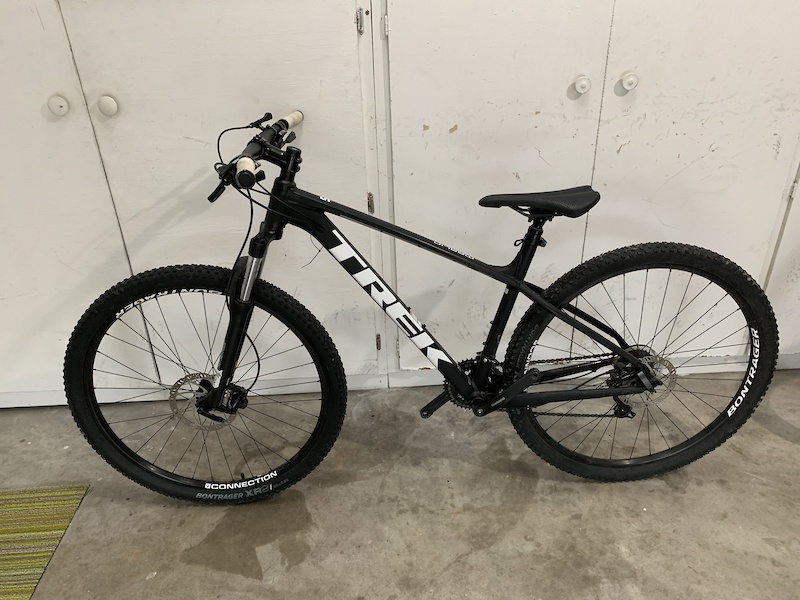 2019 Trek Marlin 5 w/ bontrager dropper post 29 For Sale