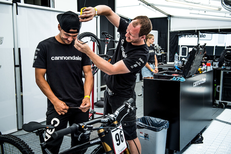 Kenta Gallagher is another of the tests inside the overall test that is the Cannondale DH program. The kind of 'test inception' depicted is presumed to be a measurement test of some kind.