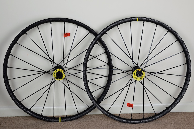 mavic deemax pro sam hill edition mtb wheelset