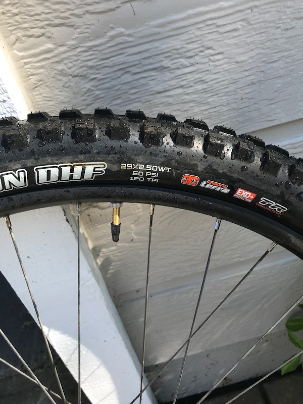 2019 WTB ST I29 TCS rims and tires setup tubless SRAM Hubs For Sale