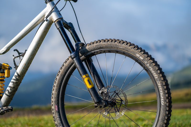 ohlins trail fork