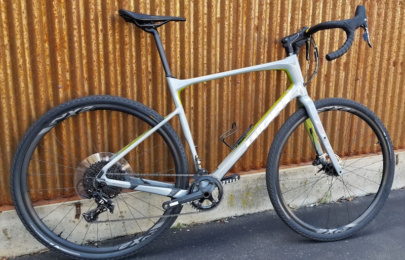 giant revolt xl