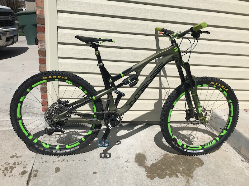 intense recluse carbon